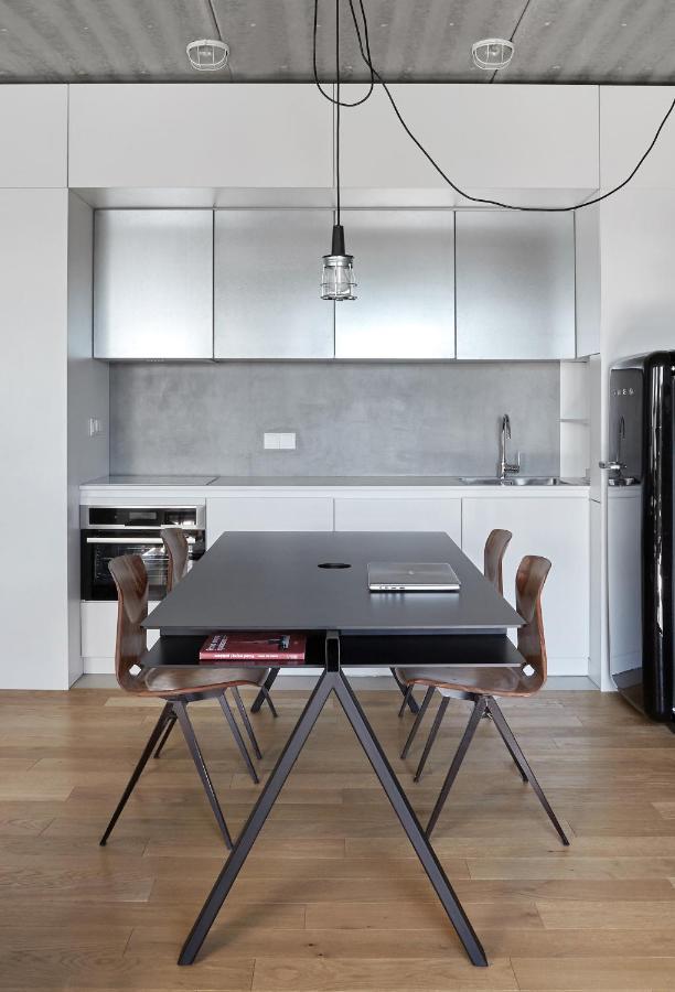 Apartment Praga Center By Noclegi Renters Varsovia Exterior foto